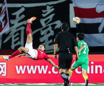  朗斯新援首秀破门上演完美开局  