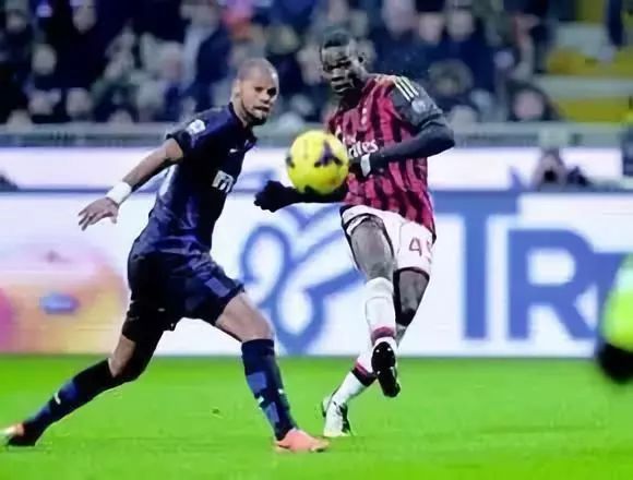  曼联新核染红遭禁赛，争四之路蒙阴影  